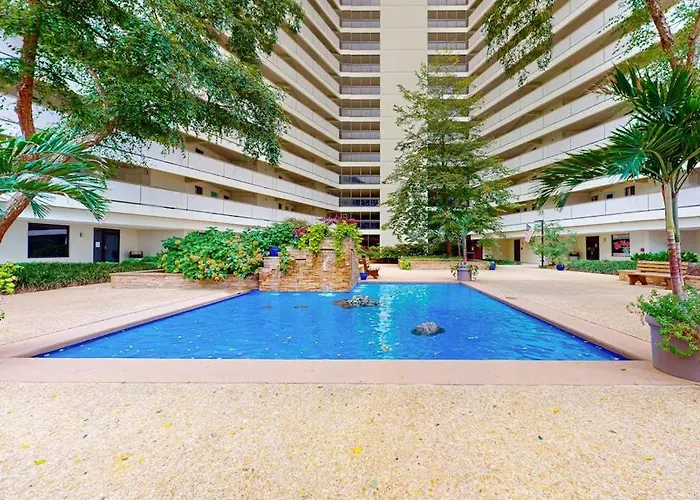 Holiday home With Balcony Washer & Dryer Pools Game Tennis & Gym