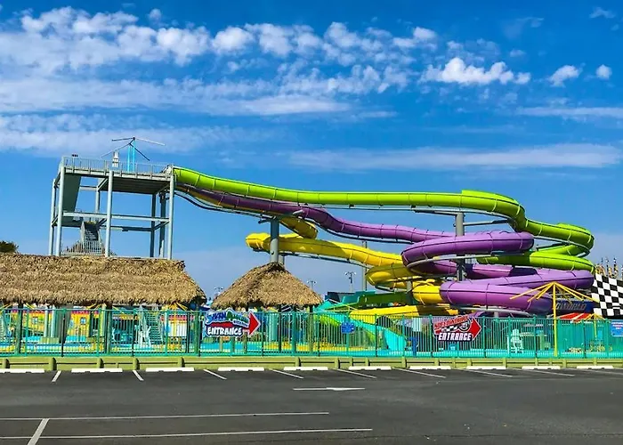 With Balcony Washer & Dryer Pools Game Tennis & Gym Holiday home Ocean City